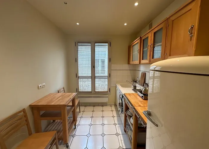 70 Sqm Apartment In 75008 Paris