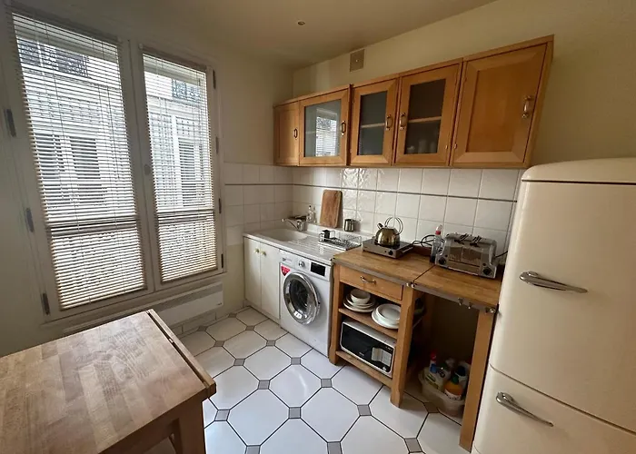 70 Sqm Apartment In 75008 Paris